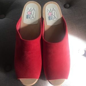 Maguba Clogs Sandal Size 40 NWOT